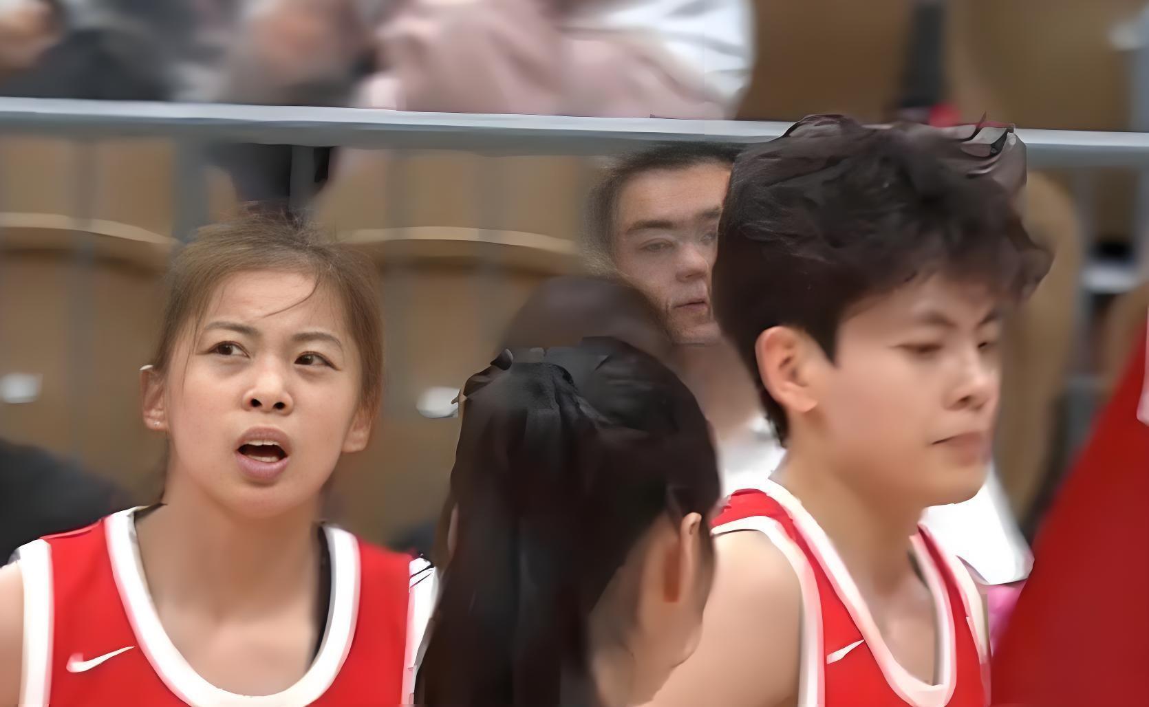 里突外投, 好多老队员, 只是经验与 里突外投, 好多老队员, 只是经验与